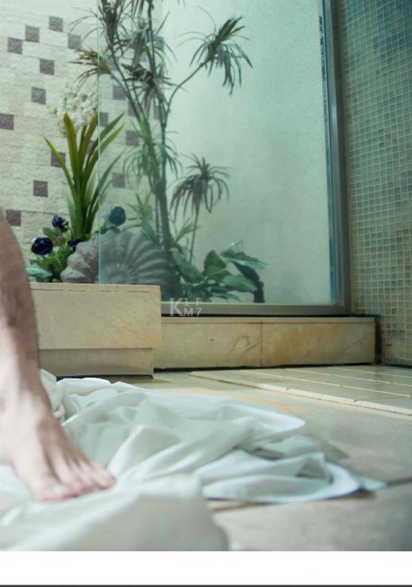 Whoseman-8-花漾文青男孩-許禾